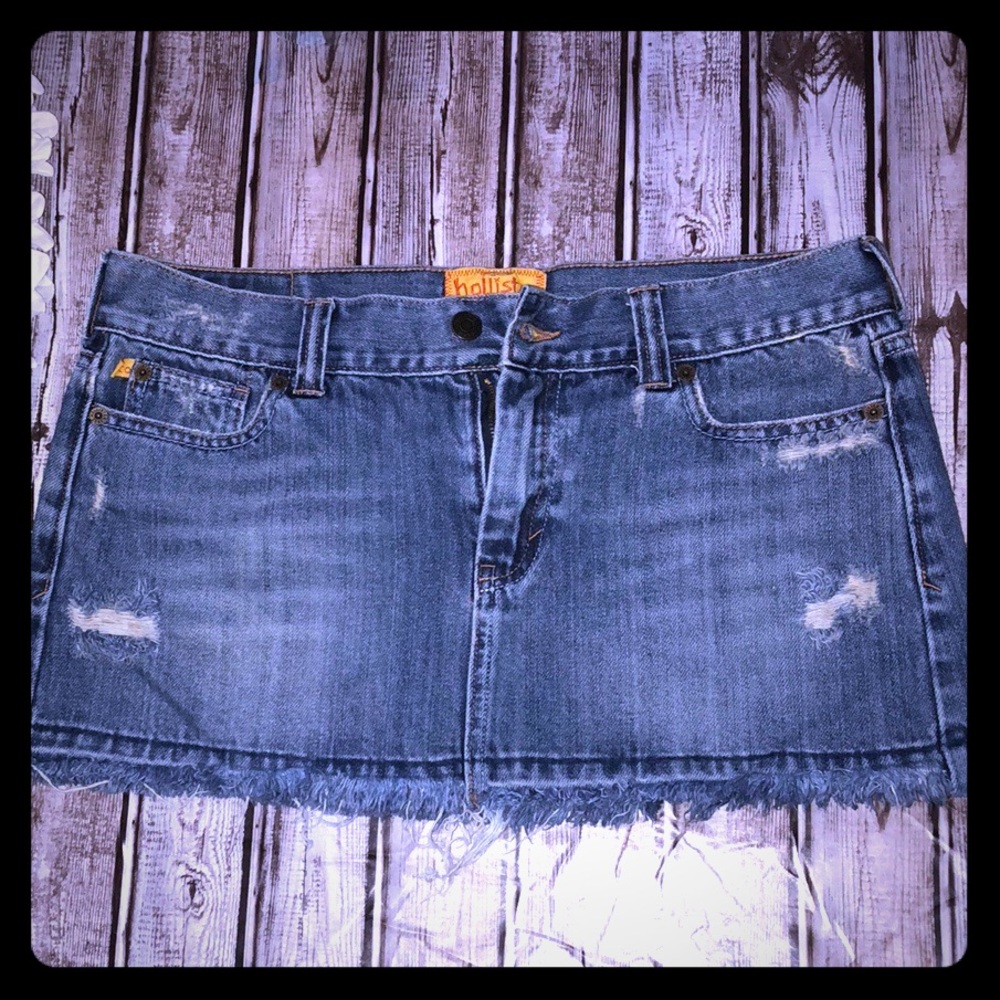 🌴HOLLISTER•9•JEAN SKIRT-•FACTORY DISTRESSING